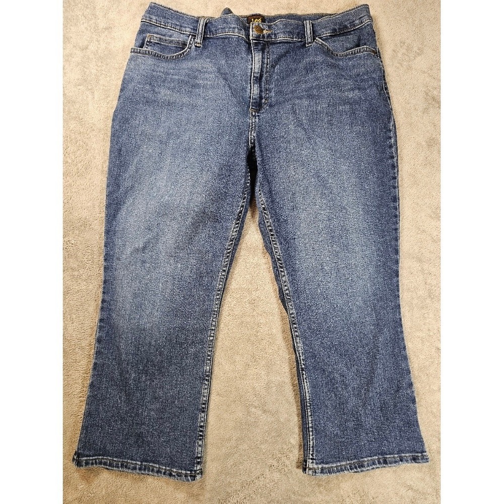 Lee Womens Medium Wash Capri Jeans Stretch Denim Cropped Pants Size 18M